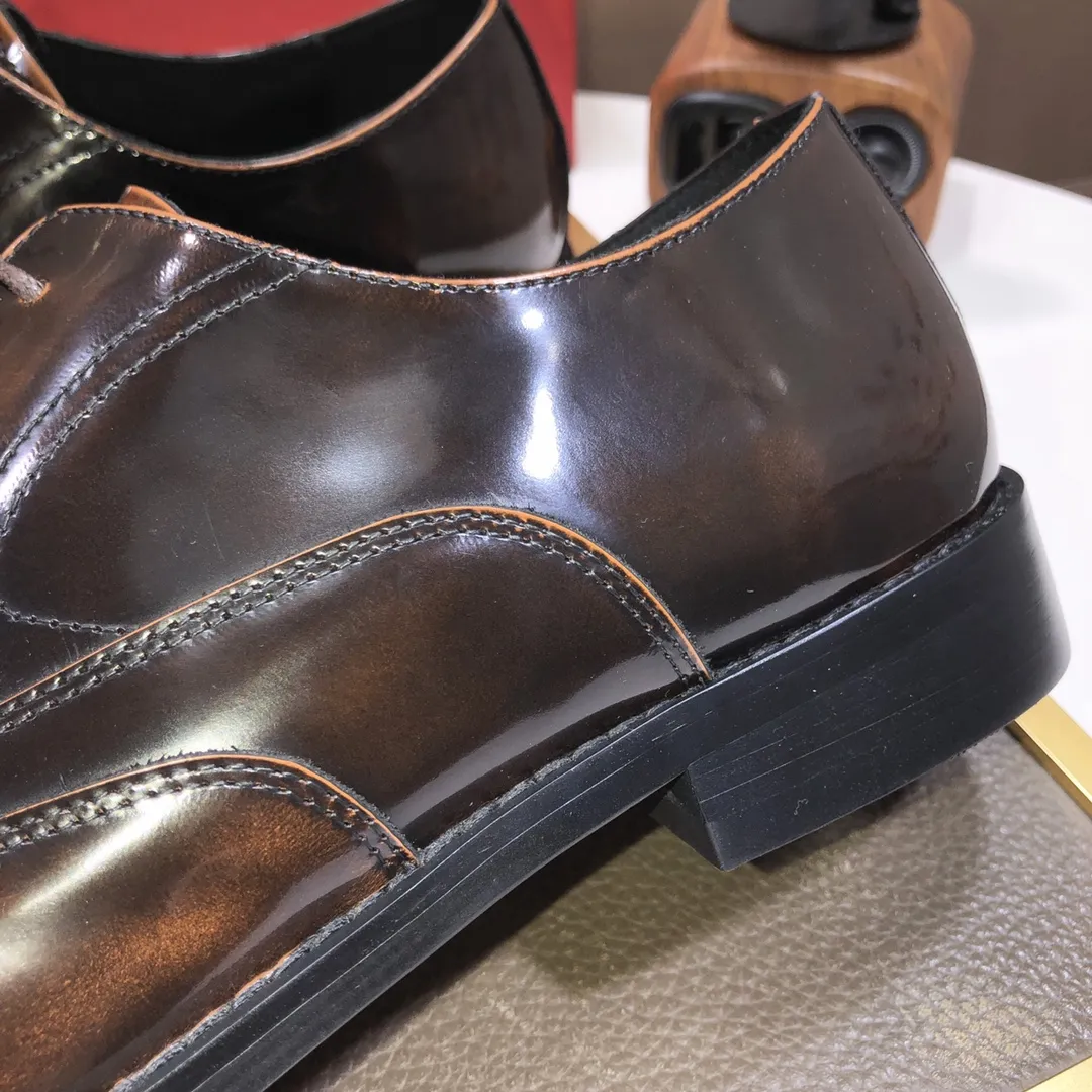 Men's shoes 💰540💰[Ferragamo/Ferragamo] (high-end Niuli) New 🍀 Ferragamo* - top version Ferragamo's classic formal leather shoes! Made of imported original cowhide, the inner top layer is comfortable cowhide lining! Original wear-resistant rubber outsole! High quality products! Code number 38-44!